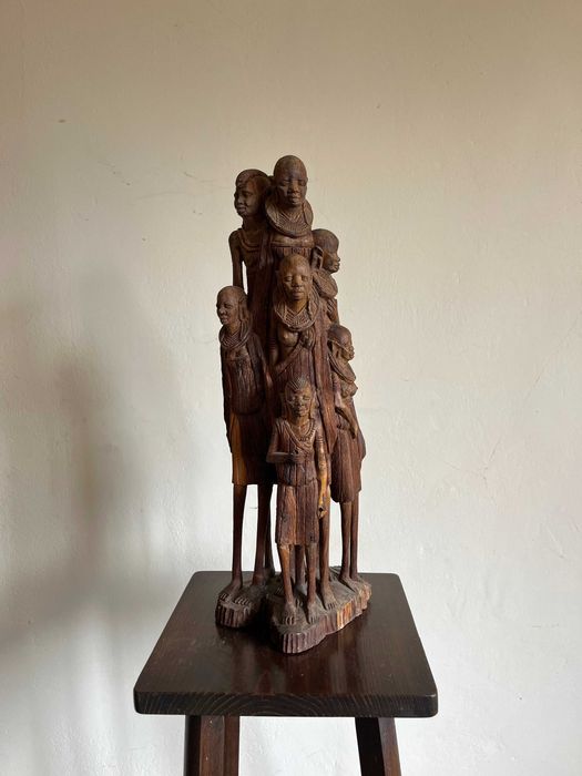 Drewniana własnoręcznie wykonana figurka Masajów Masajowie Afryka