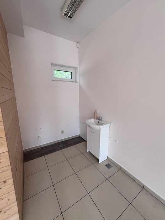 Wynajem pomieszczeń usługowo-handlowych, Jarzynowa 54 Łódź