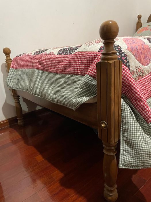 Cama Solteiro com Colchão