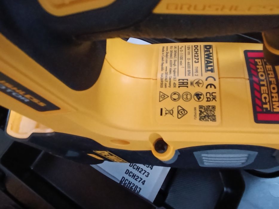 Перфоратор акумуляторний безщітковий SDS-Plus DeWALT DCH273N  сам карк