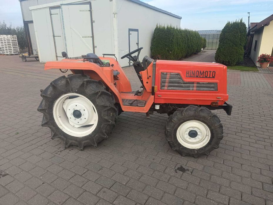 Hinomoto N279 ciągnik kat. 1