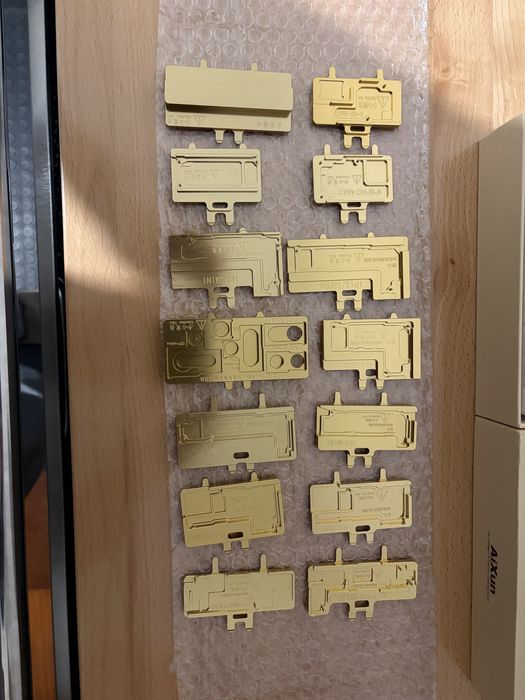 Separador motherboards Iphone