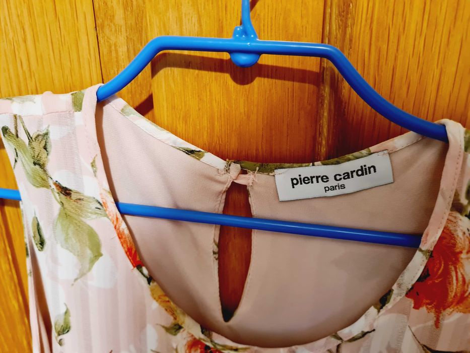 Vestido rosas Pierre Cardin