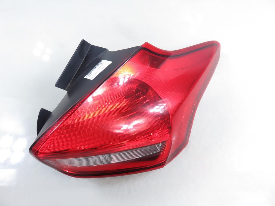 Lampa Prawa Tylna Ford Focus Mk3 F1eb13404bc