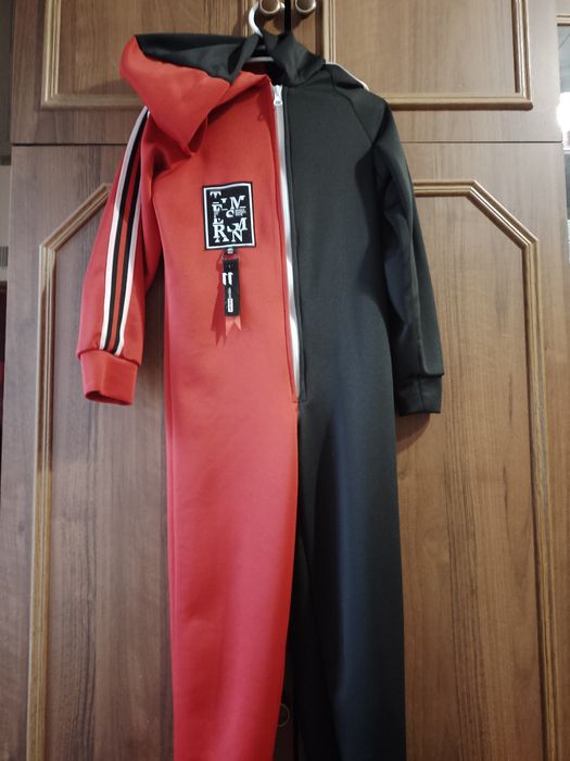 Продам комбез унісекс 122 см