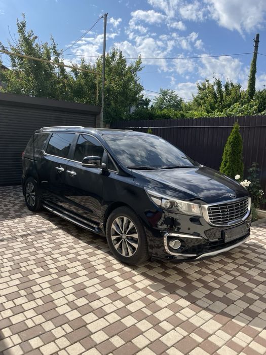 Kia Carnival 2017 2.2d не крашена