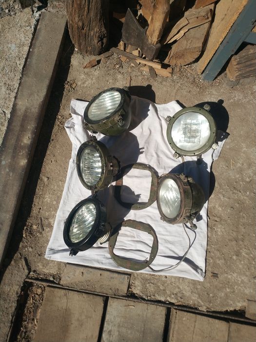 Фары танк,фары БТР,танкофары ближнего ФГ 127 и дальнего ФГ  126 света