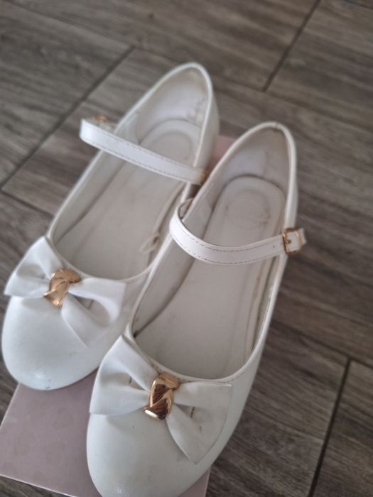 Buty komunijne dla dziewczynki r  34 Nelli blu wkładka 21cm