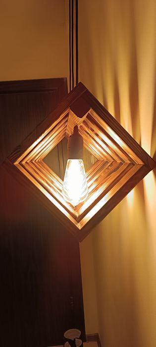 Sprzedam ekskluzywny żyrandol drewniany