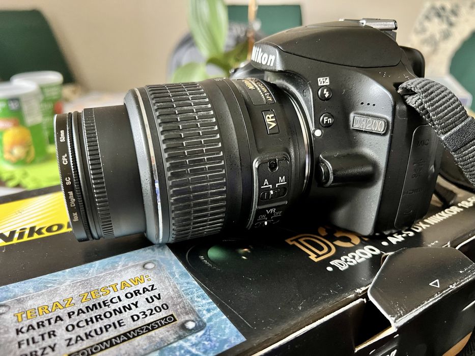 Nikon D3200 z obiektywem jak NOWY