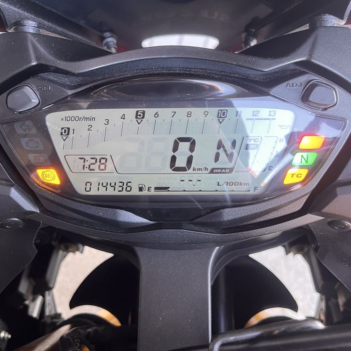 Suzuki GSX-S 1000F Тільки з Японії . БЕЗКОШТОВНА ДОСТАВКА