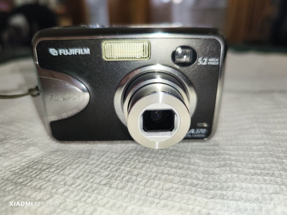 Продам фотоаппарат Fujifilm A370