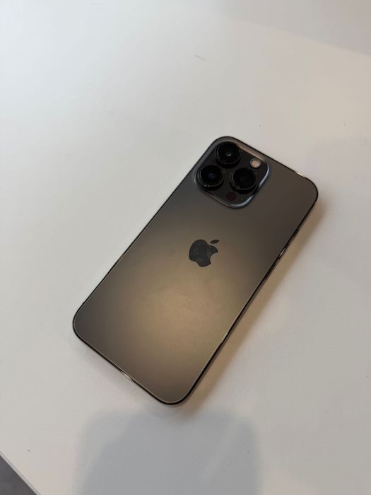 iPhone 13 Pro 256GB - Ótimo estado