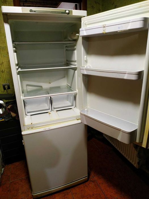 Холодильник INDESIT