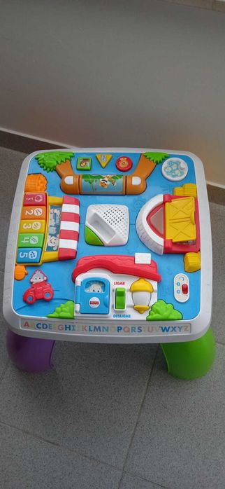 mesa de actividades bebe