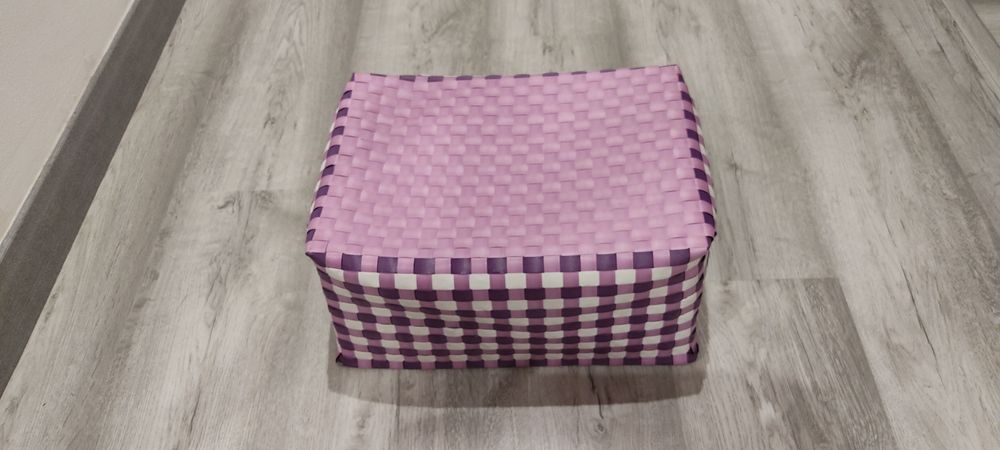 3 cestos em tons lilás