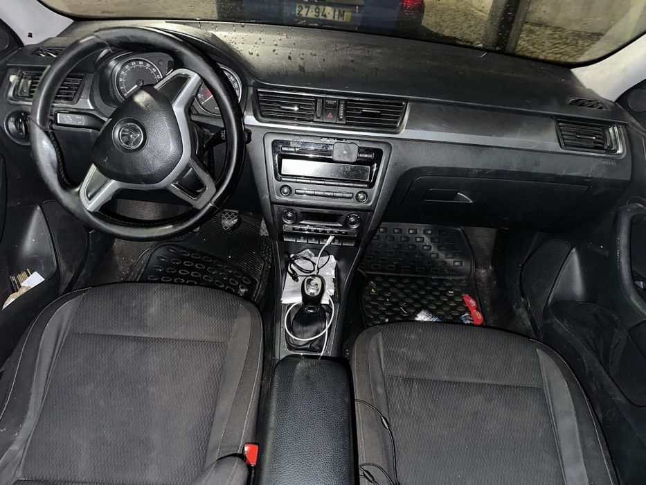 Skoda rapid impecável