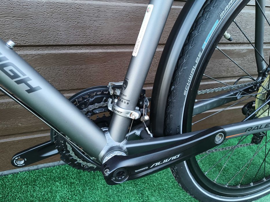Rower 28" Raleigh 3x9 Alivio/Deore Hollowtech Hydraulika Dynamo Amortyzator Blokada Duża Rama