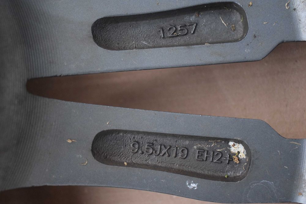 3x felgi aluminiowe BMW 3 E91 X3 X4. 8.5Jx19 9.0J 19. ET30 5X120 .