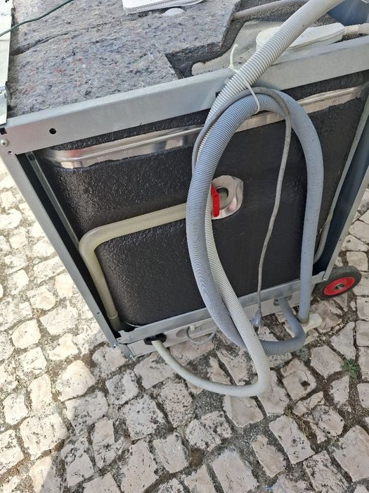 Máquina de lavar loiça AEG