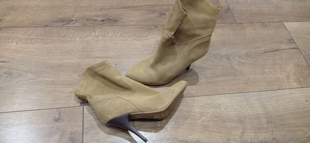 Чобітки, ботинки  Mango замша