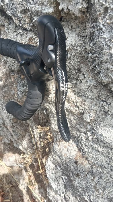 Bicicleta de estrada Jorbi Ultimax em carbono