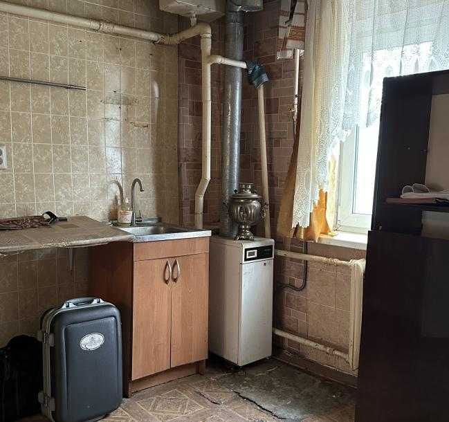 Продам будинок з ділянкою 5 хв метро 23 серпня