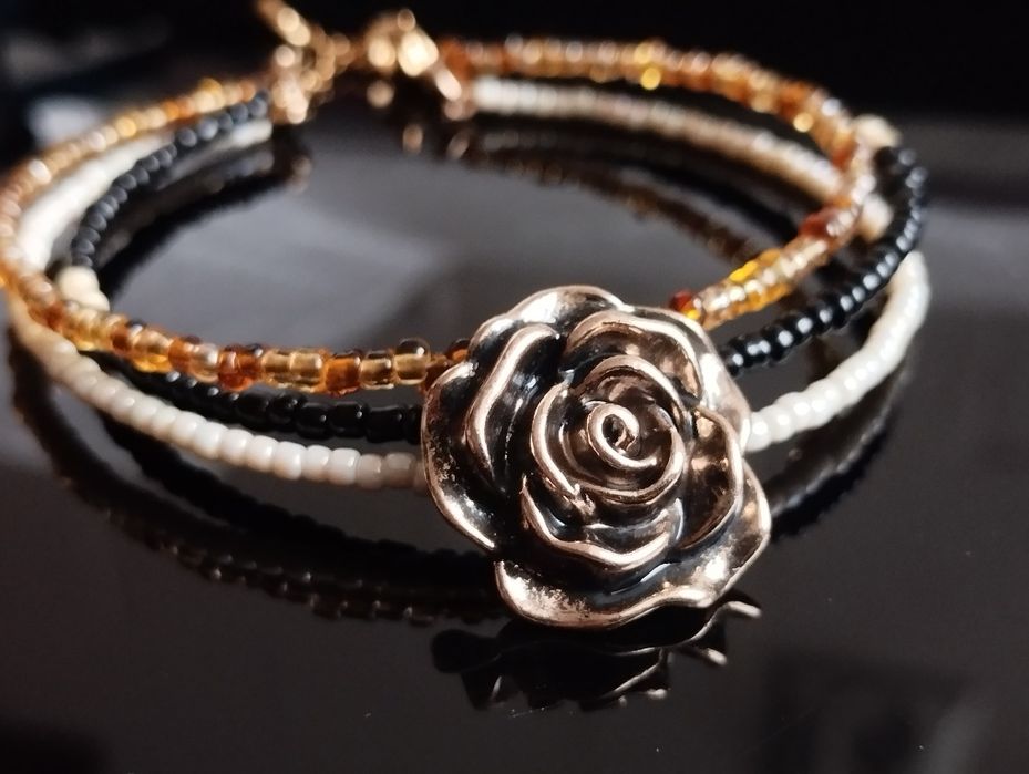 Bransoletka damska z różą