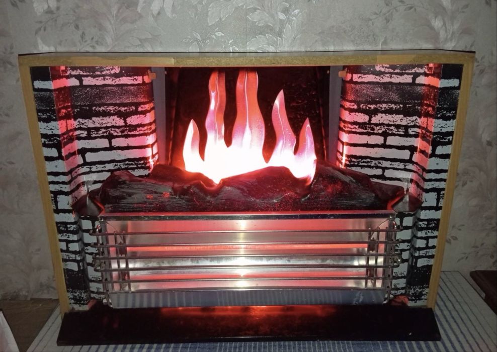 Обогреватель в виде камина