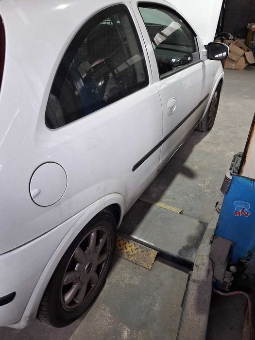 Corsa C 1.3 cdti 70 CV 10/2006