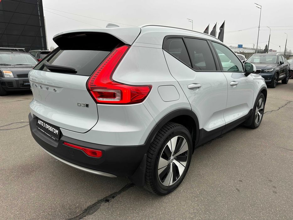 Volvo XC40 2020 Momentum Pro