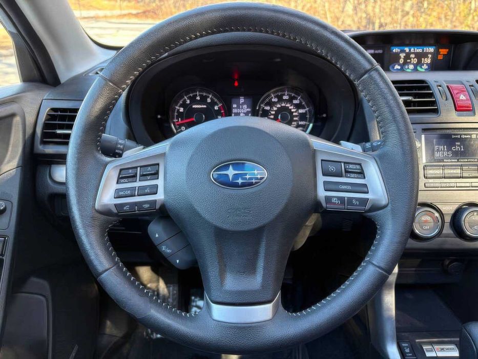 Subaru Forester Touring      2015