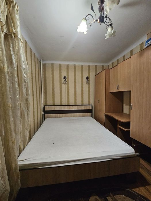 Беремо на місяць Оренда трьохкімнатної квартири по Довженко