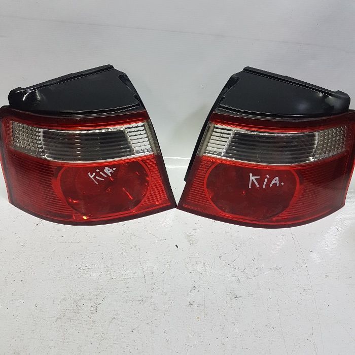 Farol farolim espelho Kia Carens Kia Carnival