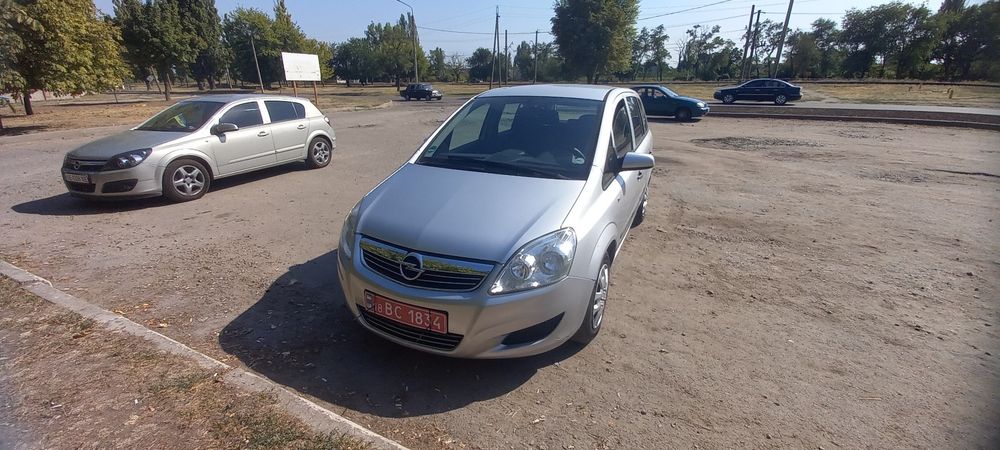 Opel Zafira B 2009