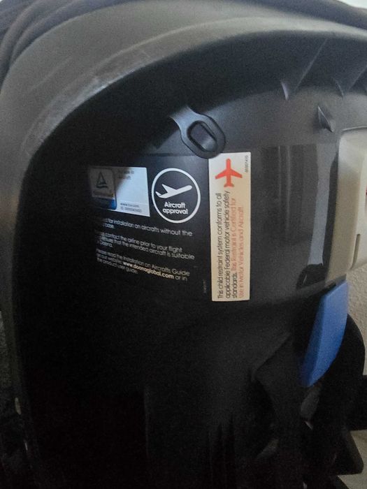 Carrinho doona 2 em 1 (ovo] da para levar no avião