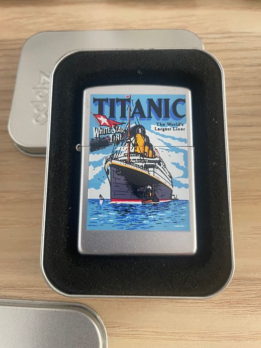 13 Isqueiros ZIPPO novos + acessórios