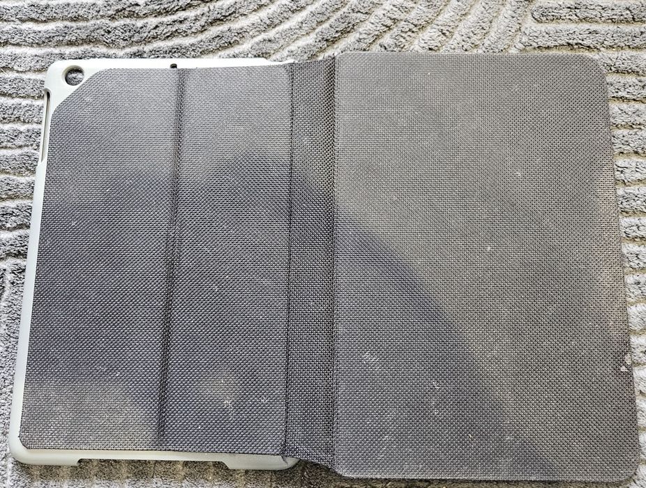 iPad mini + etui Logitech