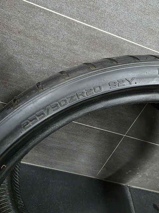 Opony letnie Hankook 255/30R20