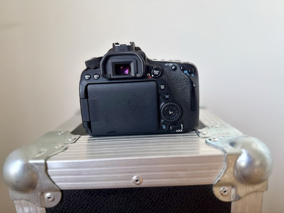 Canon 80D + 18-135mm + Microfone RØDE – Kit Completo para Criar Conteúdo