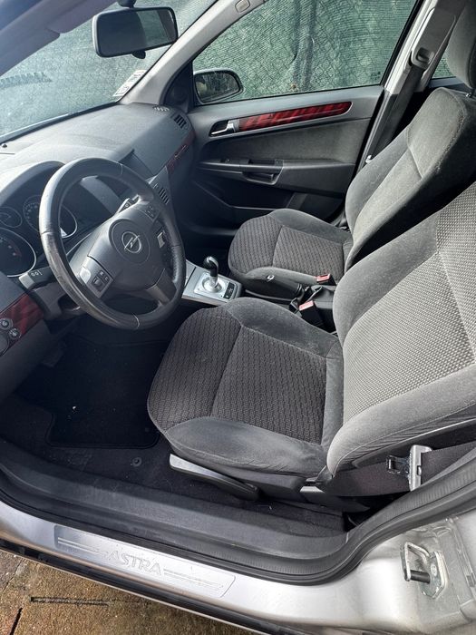 OPEL ASTRA H ASTRA 1.6 COSMO EASYTRONIC