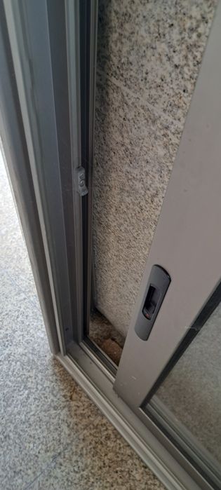 Janela alumínio anodizado