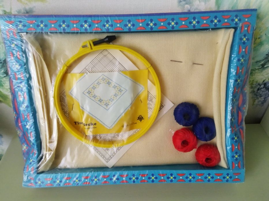 Продам набор для вышивания(пяльцы,канва,вышивка рукоделие). Германия.