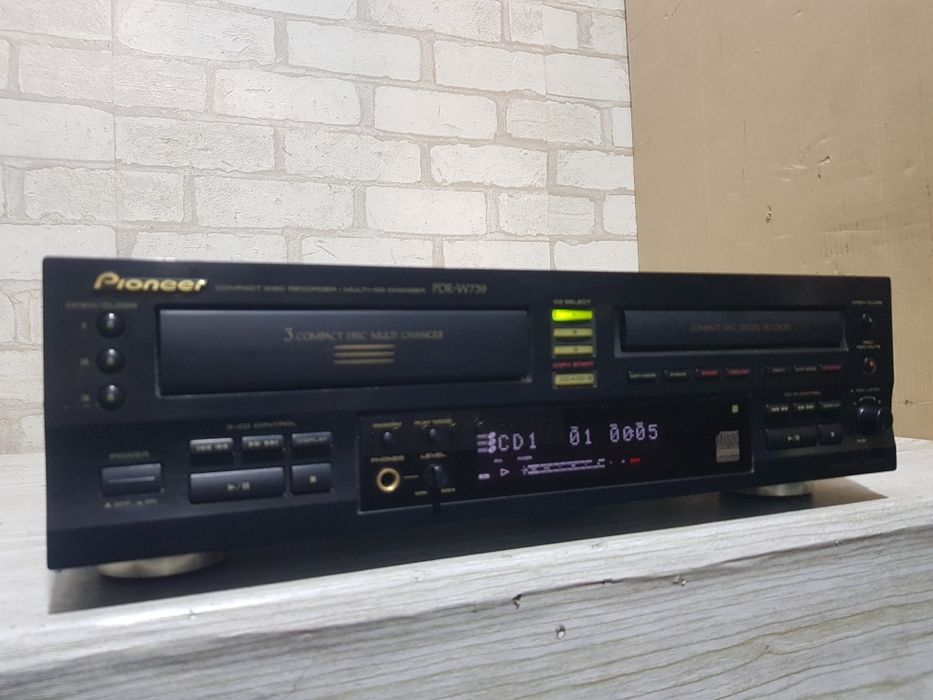 CD-рекордер/чейнджер Pioneer PDR-W 739 б/у з Німеччини