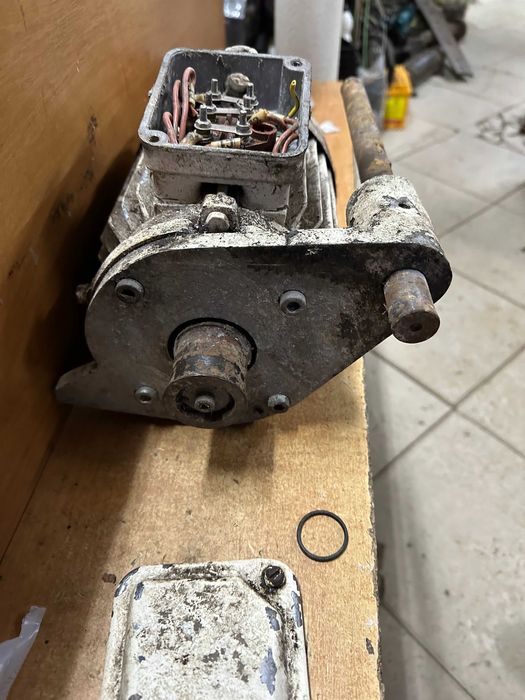 Электродвигатель    0.75\1500