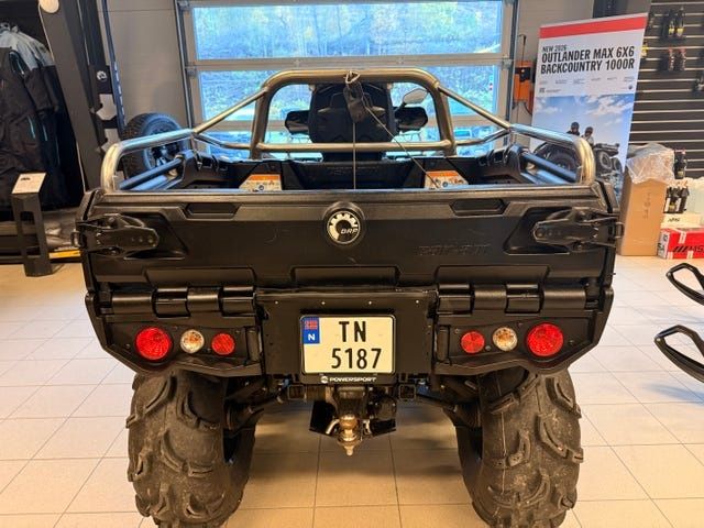 Can-Am Outlander 6x6 1000 Max XU