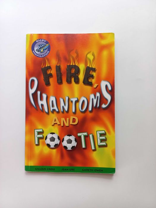 Збірка з 3 історій для читання, книга англійською