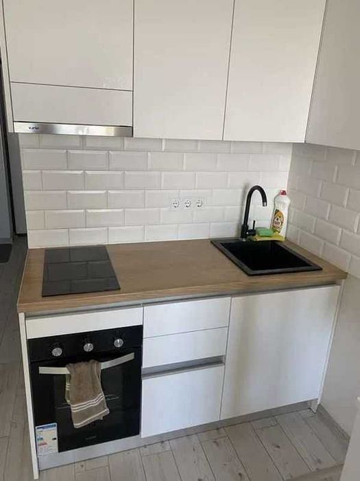 Оренда квартири-студії на вул. Феодосійська