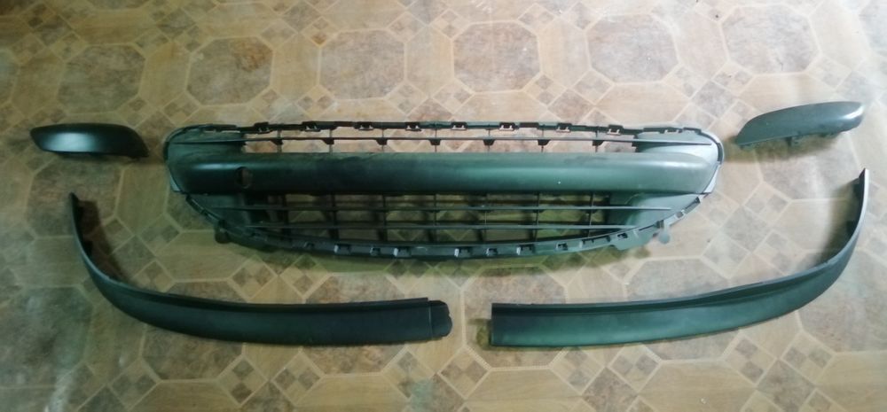 Пежо 207. Пластик кузова