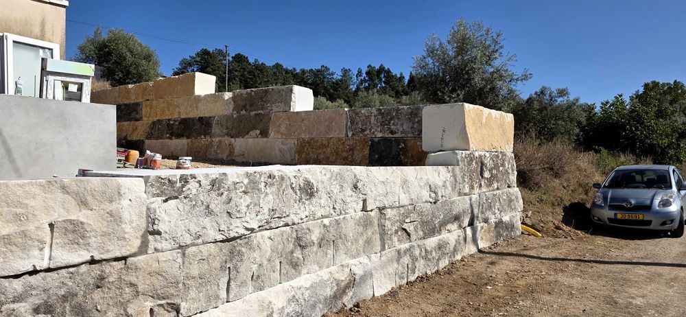 Piscinas e Muros em Pedra – Trabalhos Garantidos